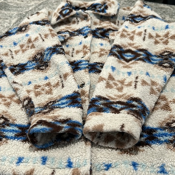 Streetwear Society, size medium, Sherpa, multiple colors, two front pockets - Picture 10 of 12